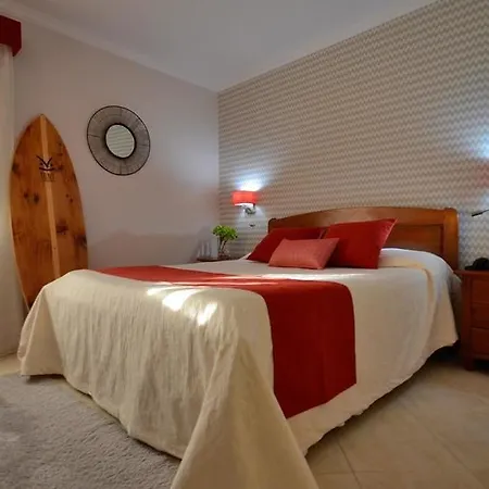 Neptuno Atouguia Da Baleia